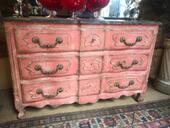 Commode de style régence ouvrant sur 3 tiroirs fin XIX ème 