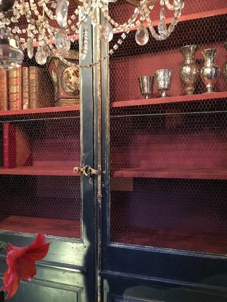 Bibliothèque de boiserie circa 1800 Bibliothèque de boiserie circa 1800