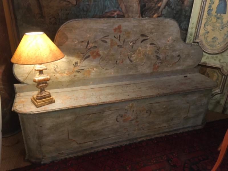 Paire de casa banca ( bancs-coffre ) époque XVIII ème et patine d’origine 