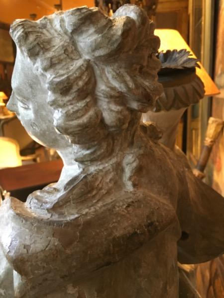Ange en bois sculpté d’époque XVIII ème