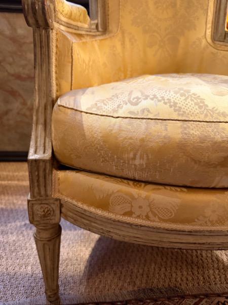 Bergère d’époque Louis XVI    ( patine d’origine )