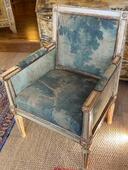 Bergère peinte et doré d’époque directoire ( Italie ) tissus P.Frey