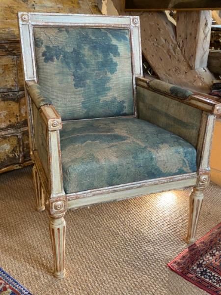 Bergère peinte et doré d’époque directoire ( Italie ) tissus P.Frey