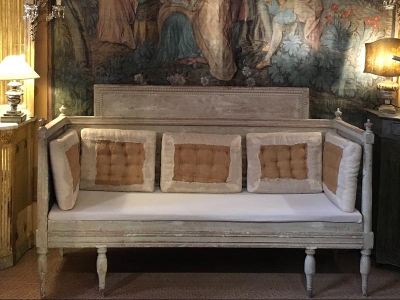 Canapé suédois fin XVIII ème dans sa couleur d’origine