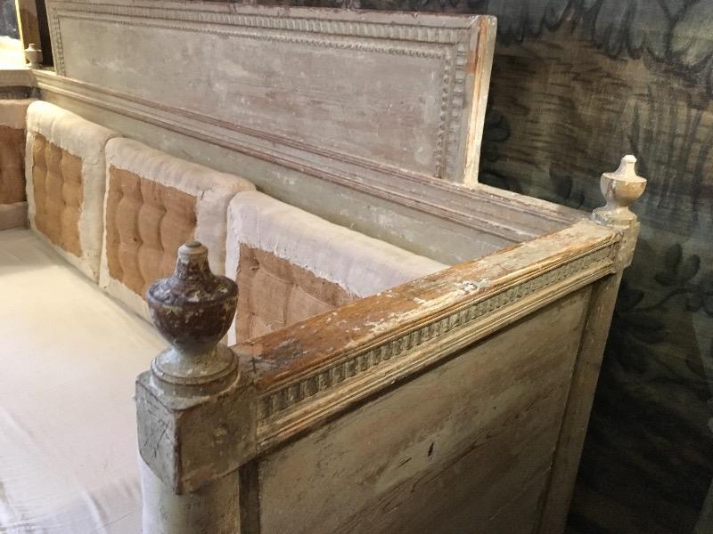 Canapé suédois fin XVIII ème dans sa couleur d’origine