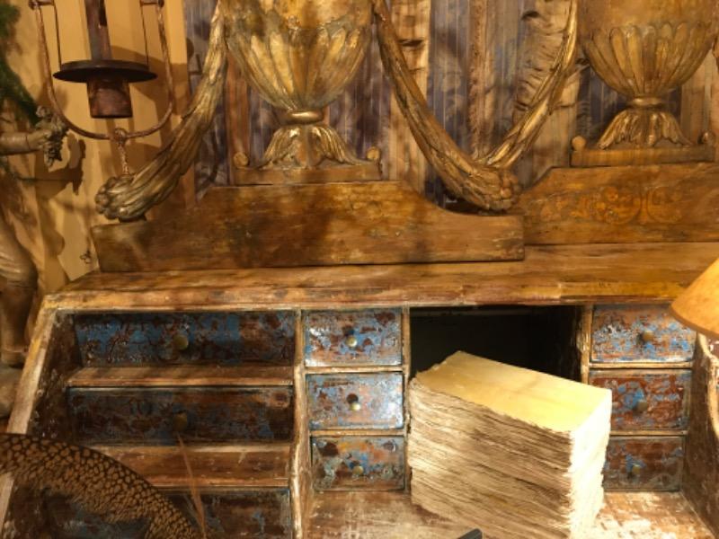 Commode scriban façade en arbalète à 3 tiroirs XVIII ème 