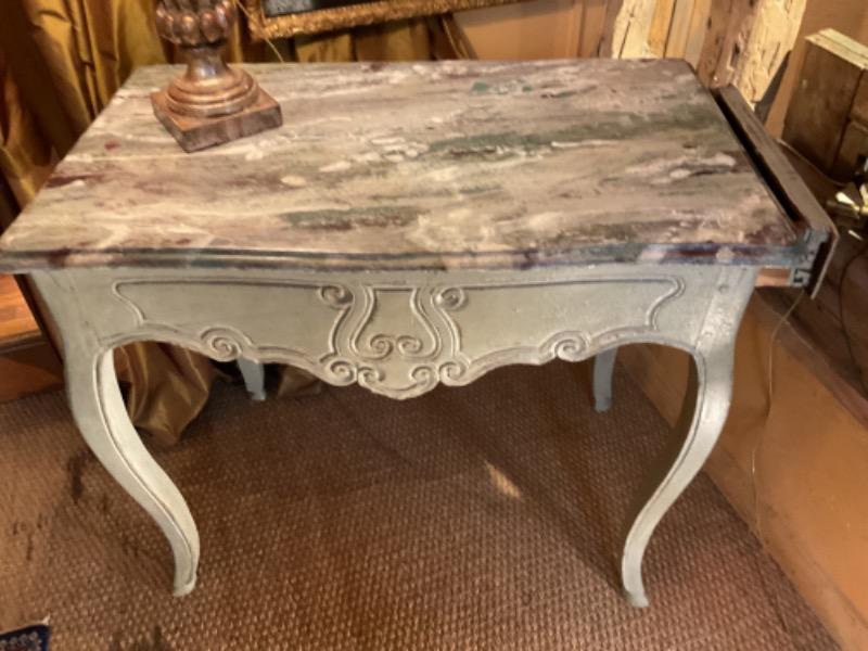 Console galbée peinte en bois sculpté (région Arles) avec un tiroir