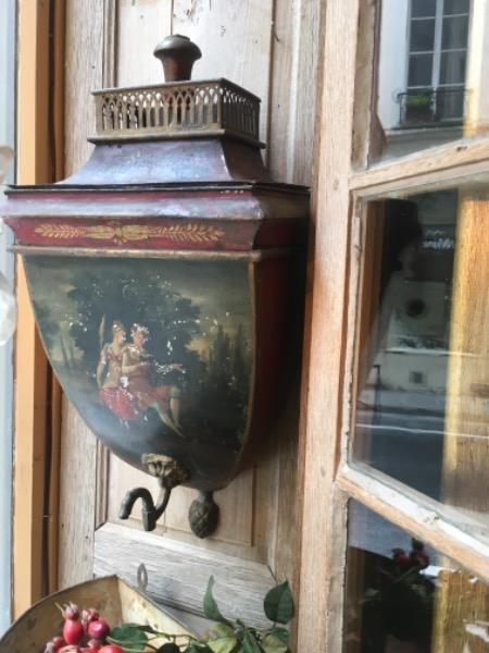 Fontaine en tôle peinte époque directoire