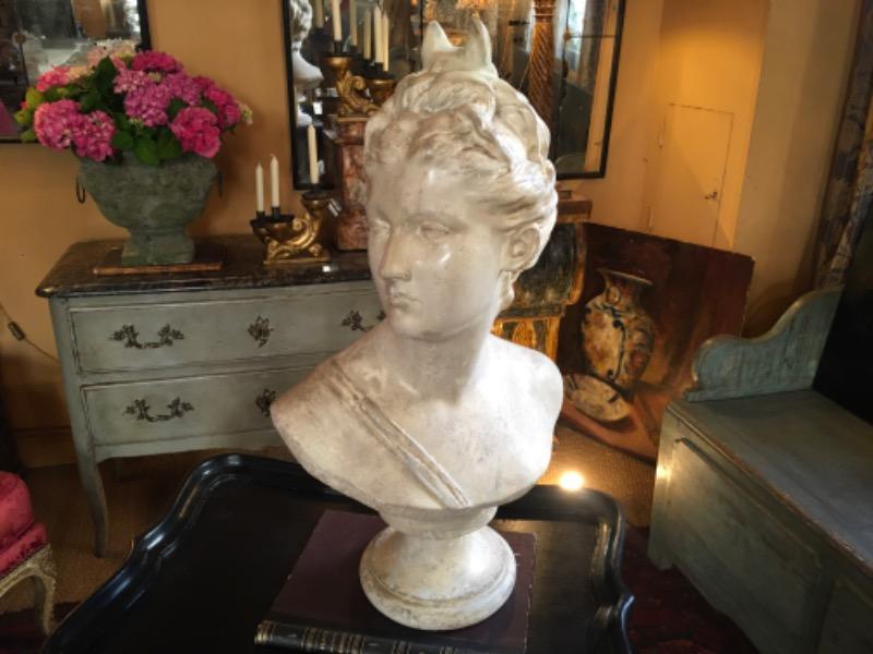 Grand buste de Diane par Eugène Denis Arrondelle . Plâtre XIX ème