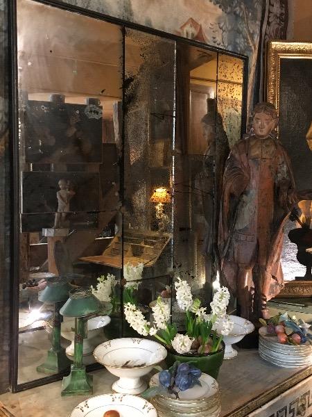 Grand miroir ( assemblage de fragments de miroirs anciens sertis d’écoinçons ) XX ème