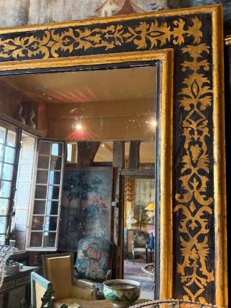 Grand miroir italien du XVIII ème ( arte povera ) avec miroir au mercure