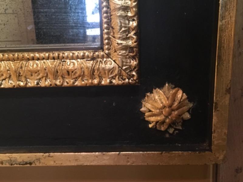 Grand miroir très décoratif 