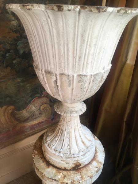 Grande vasque de jardin en fonte avec sa colonne socle début XIX ème