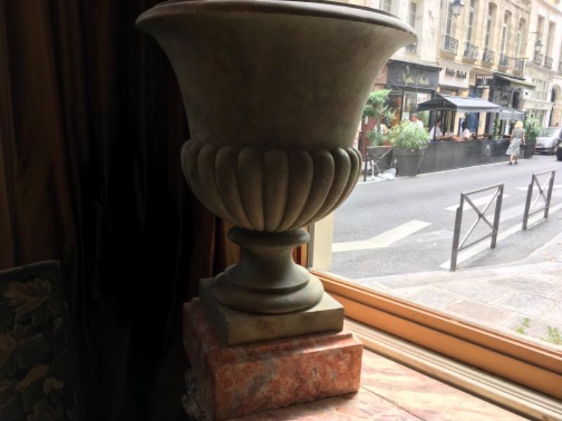 Grande vasque d’orangerie en stuc XX ème 