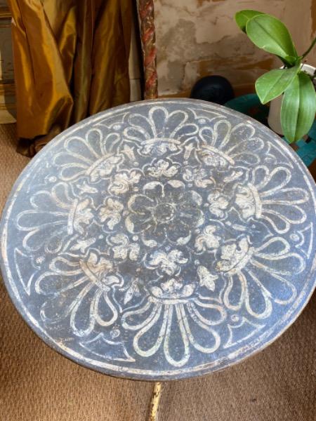 Guéridons de jardin en métal XIX ème