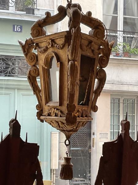 Lanterne en bois doré d’époque XVIII ème 
