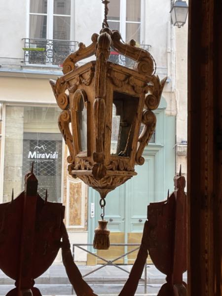 Lanterne en bois doré d’époque XVIII ème 