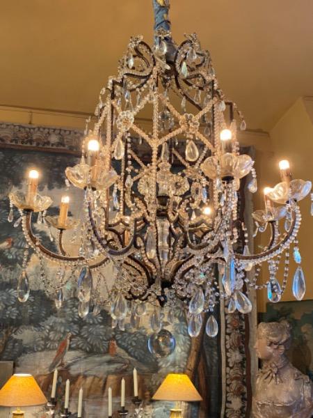 Lanterne perlée en bronze à 8 lumières provenant d’un vieux palais turinois fin XIX ème en verre et cristal