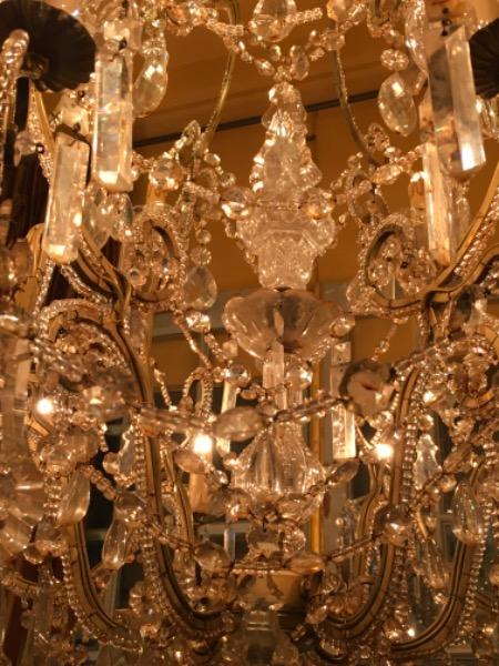 Lustre turinois à 18 lumières sur 2 étages fin XIX ème ( cristal et verre)