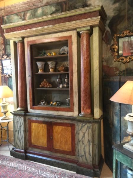 Meuble de boiserie formant 2 corps début XIX ème (provenance Milan )