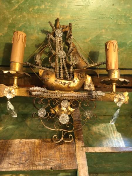 Paire d’appliques réélectrifiées en métal et verre en forme de navire à 2 bras de lumières