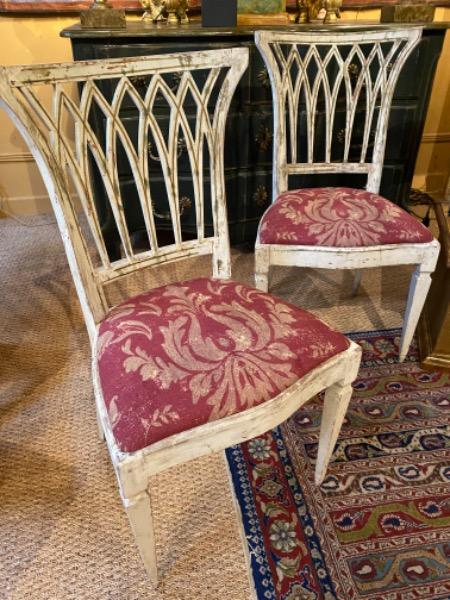 Paire de chaises italiennes ( directoire ) à châssis 