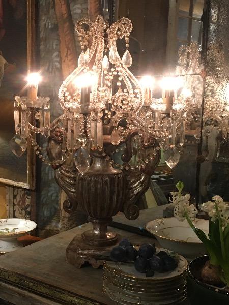 Paire de girandoles italiennes XX ème à 5 lumières dans le goût des tables royales