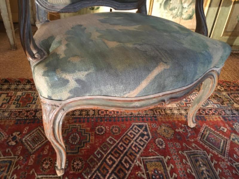 Paire de larges fauteuils d’époque Louis XV ( sud de la France ) 
