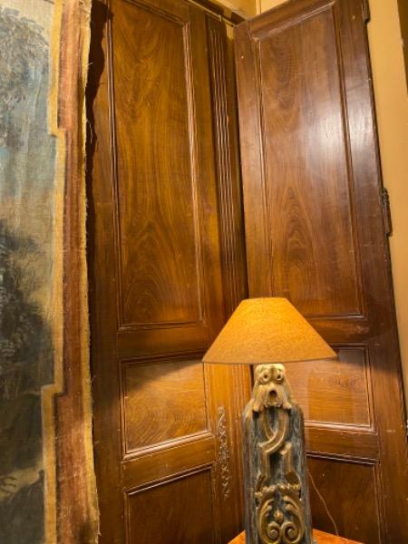 Paire de portes d’époque Louis XVI avec leurs ferrures d’époque 