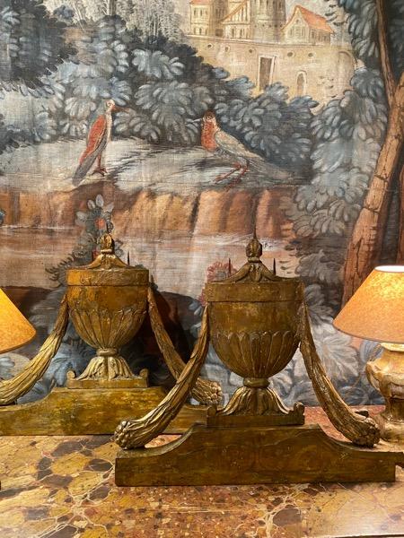 Paire de profils italiens en bois doré fin XVIII ème 