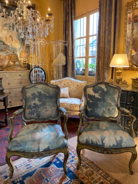 Paire de sièges gênois peints ( Italie  XVIII ème ) à châssis 