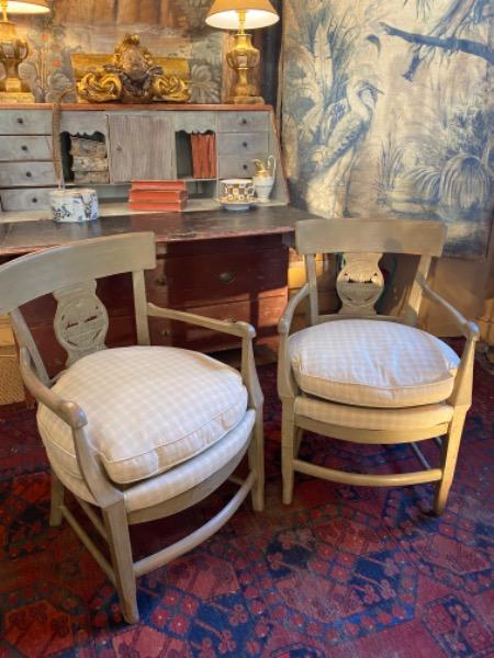 Paire de sièges provençaux début XIX en bois peint en parfait état 