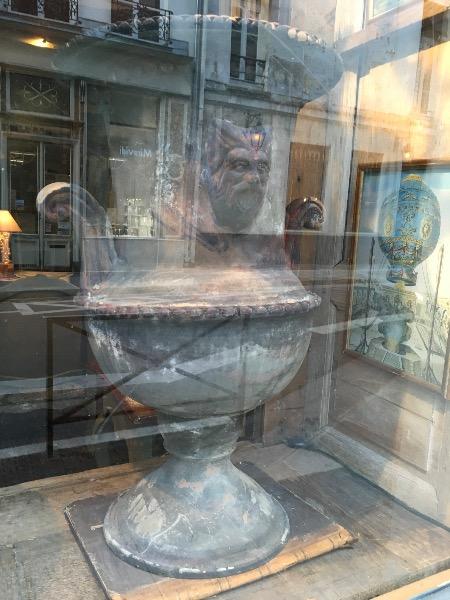 Paire de vases en terre cuite fin XIX ème ( belle patine )