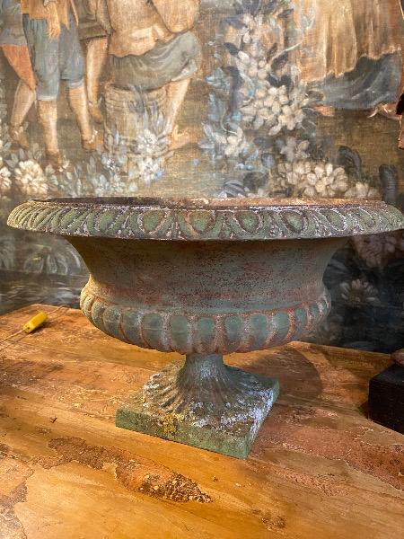 Paire de vasques en fonte XIX ème