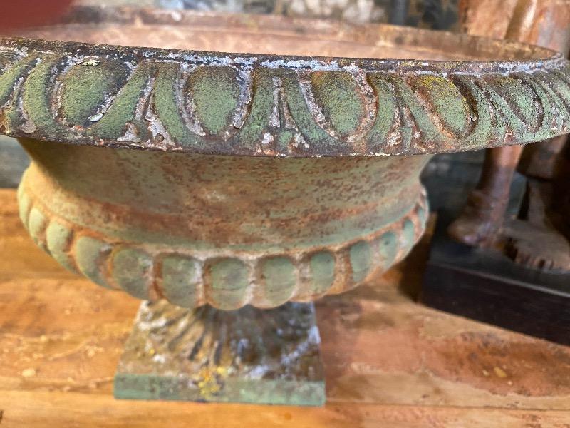 Paire de vasques en fonte XIX ème