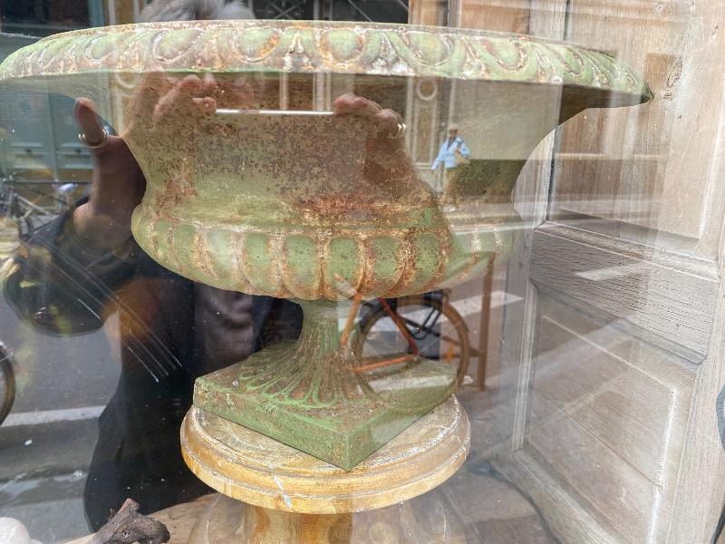 Paire de vasques en fonte XIX ème