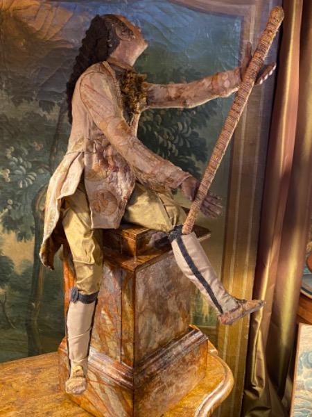 Personnage de crèche napolitaine 18 ème en bois ( yeux en sulfure )