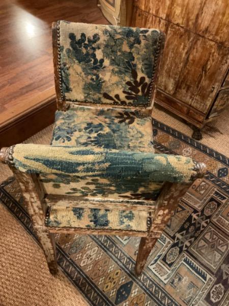 Petit siège italien XVIII ème recouvert d’une tapisserie 18 ème 