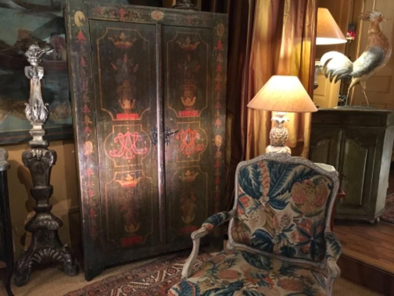 Rare armoire d’Uzès d’époque XVIII ème ( dans son jus )