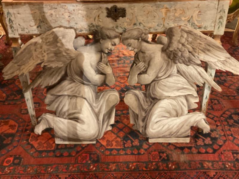 Silhouettes paire d’anges en bois peint en trompe-l’œil XX ème