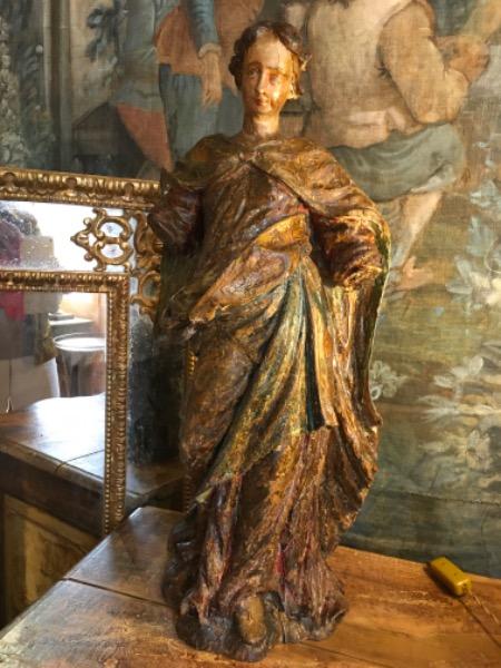 Statue en bois sculpté 18 ème ( restant de polychromie )