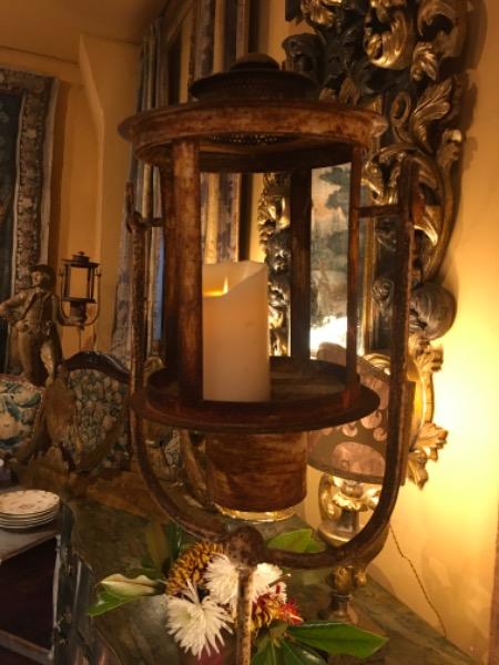 Suite de 4 lanternes en métal ( Florence ) début XX ème 